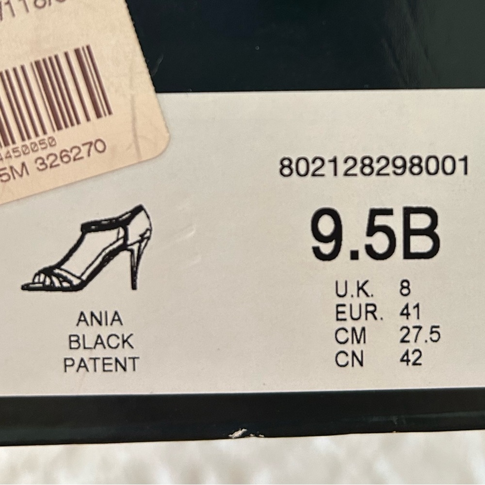Lauren Ralph Lauren Black Patent T-Strap Heels, 9.5 - Picture 5 of 5